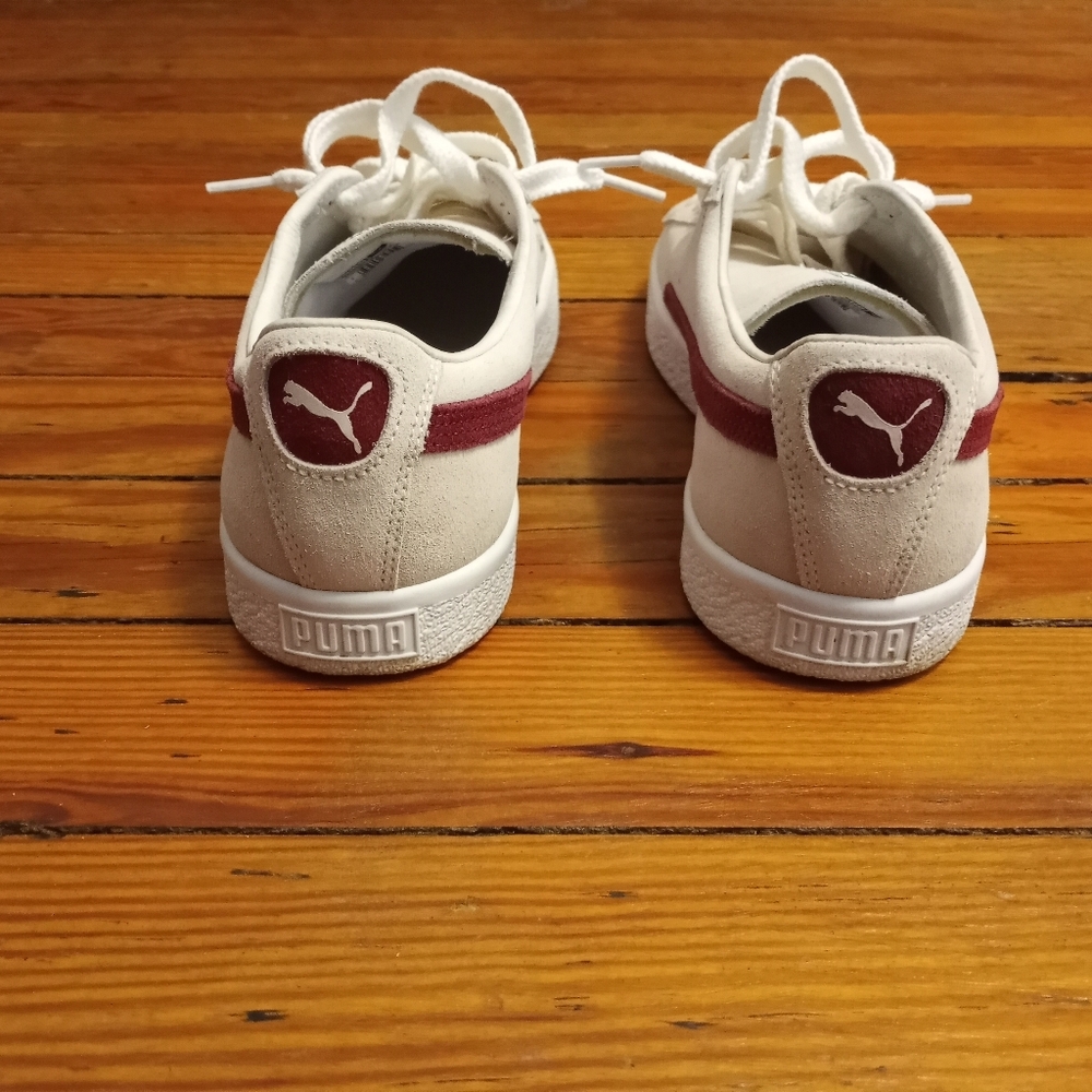 Sneakers - Picture 2 of 5